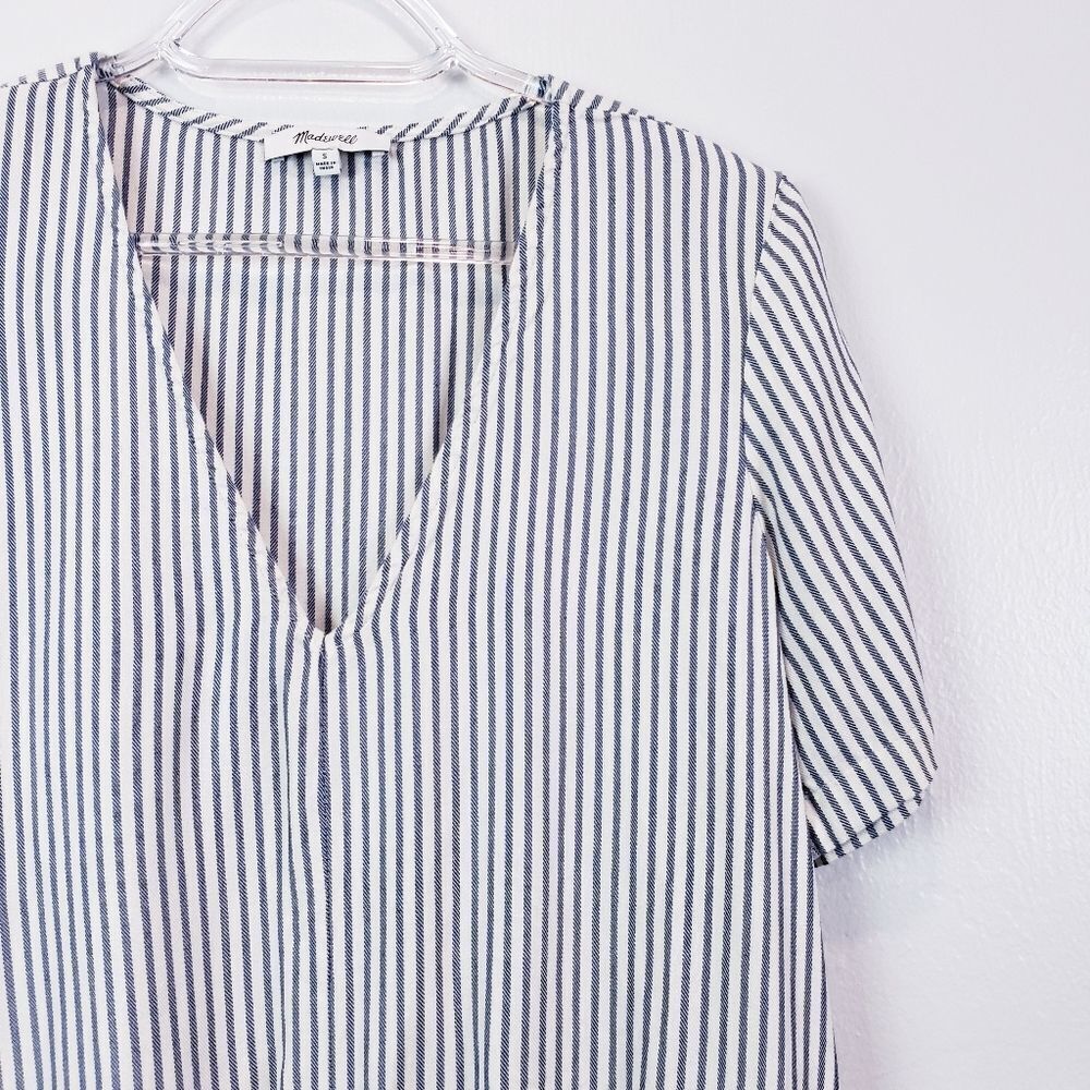 Madewell Novel Tie Front Top Striped Blue Moon - Picture 3 of 10